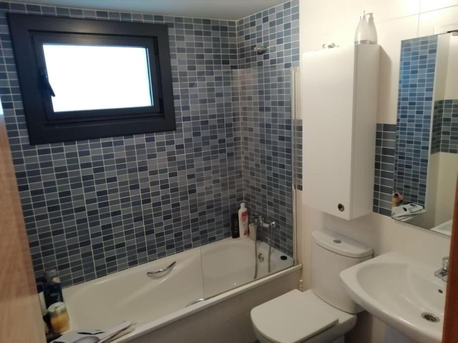 ויגו Habitacion En Piso Compartido Cerca De Playa De Samil מראה חיצוני תמונה